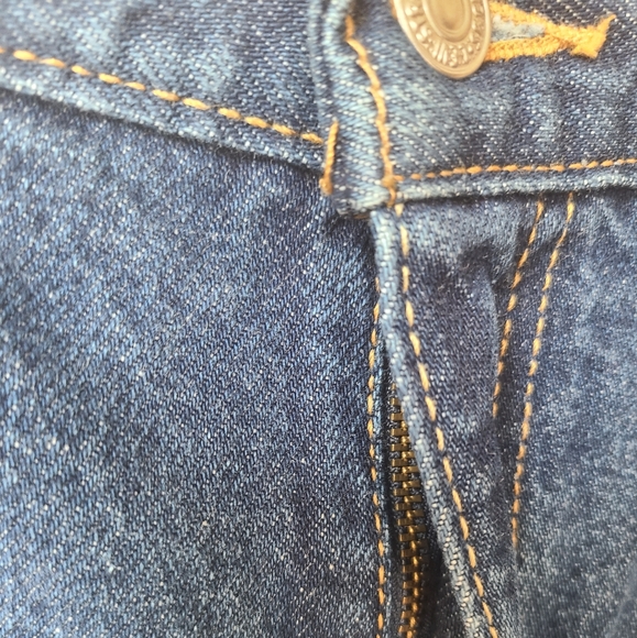 Levis Vintage Y2K Relaxed Jeans - Picture 6 of 7